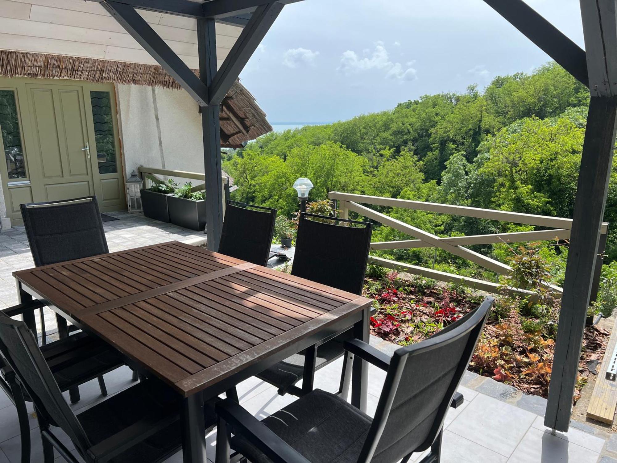 Panorama Apartmanhaz バダチョニトマイ エクステリア 写真